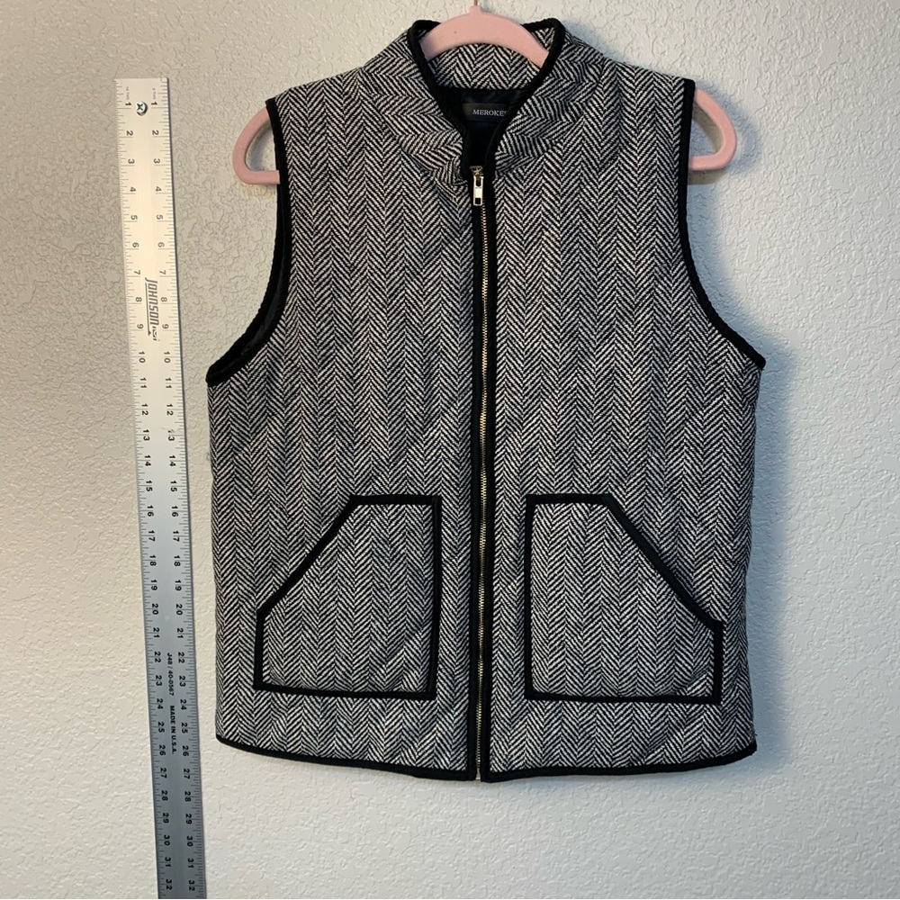 Women's Herringbone Vest - Black and White